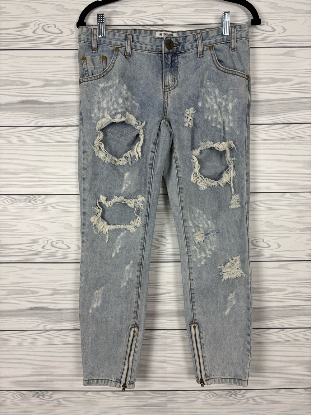 One Teaspoon Distressed Light Wash Freebird Jeans Size 27